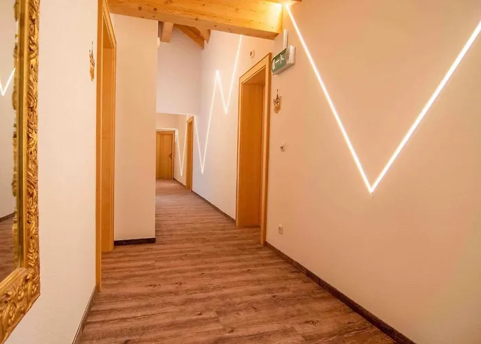 Hotel Garni Waldschloessl 4*